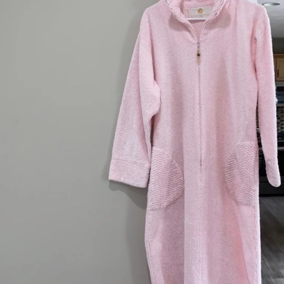 Stan Herman Pink Vintage Size MediumChenille Zippered Robe - Picture 4 of 16